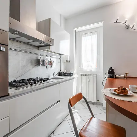 Apartment Nuovissima Dimora Con Terrazzino Milan